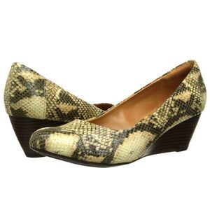 Clarks Brielle Wedge Slip On Shoes Patent Leather Beige Tan Black Snake Skin 8.5